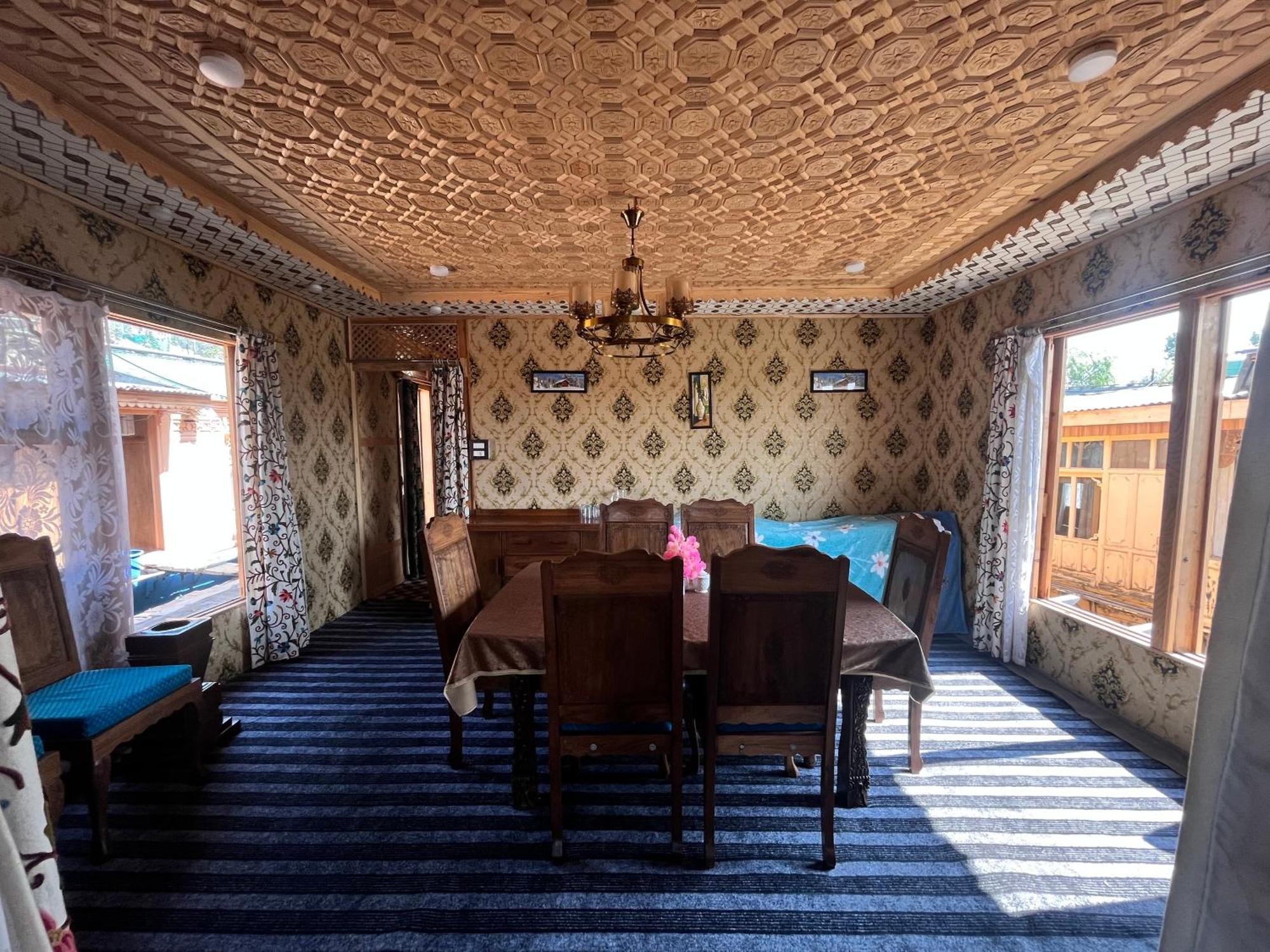 The Heritage Group Of Houseboats Srīnagar Eksteriør bilde